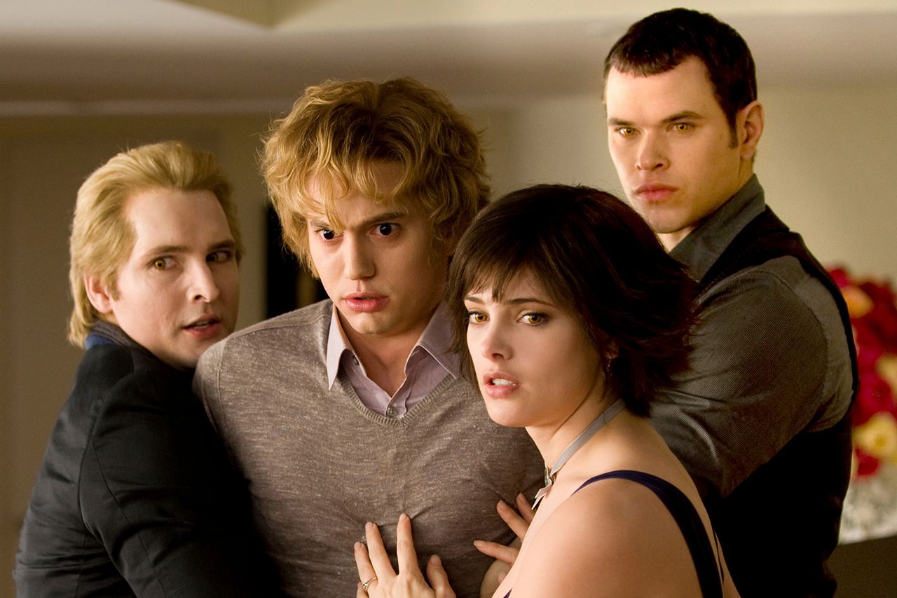 Twilight's Kellan Lutz and Peter Facinelli detail their many active ...
