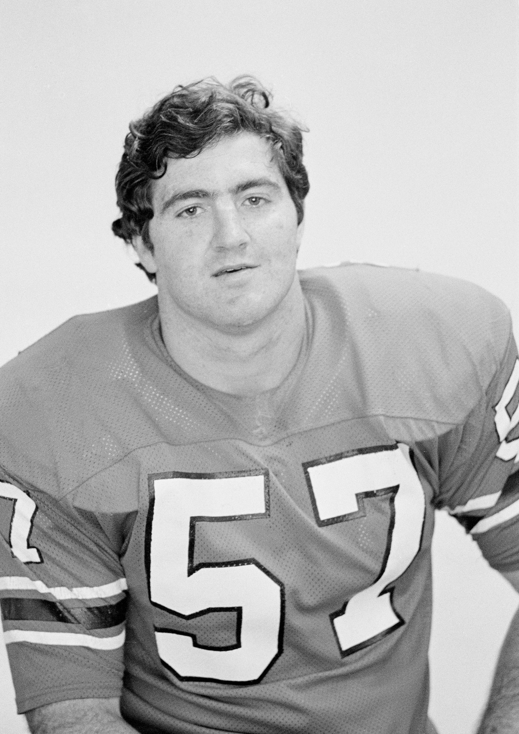 Former Falcons center Jeff Van Note, a six-time Pro Bowl center, dies at 80