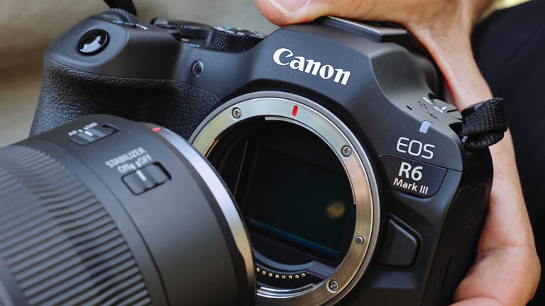 Sony A7 V review: The A7 line evolves into a smarter, faster all ...