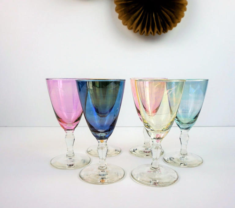 10 vintage collectibles to look for in charity shops before they become ...