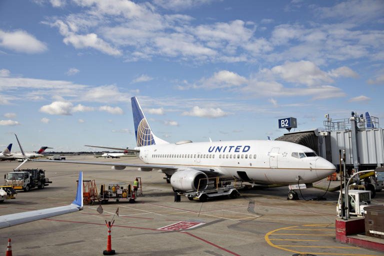 United Airlines to debut cheapest-ever first-class ticket — here's what ...