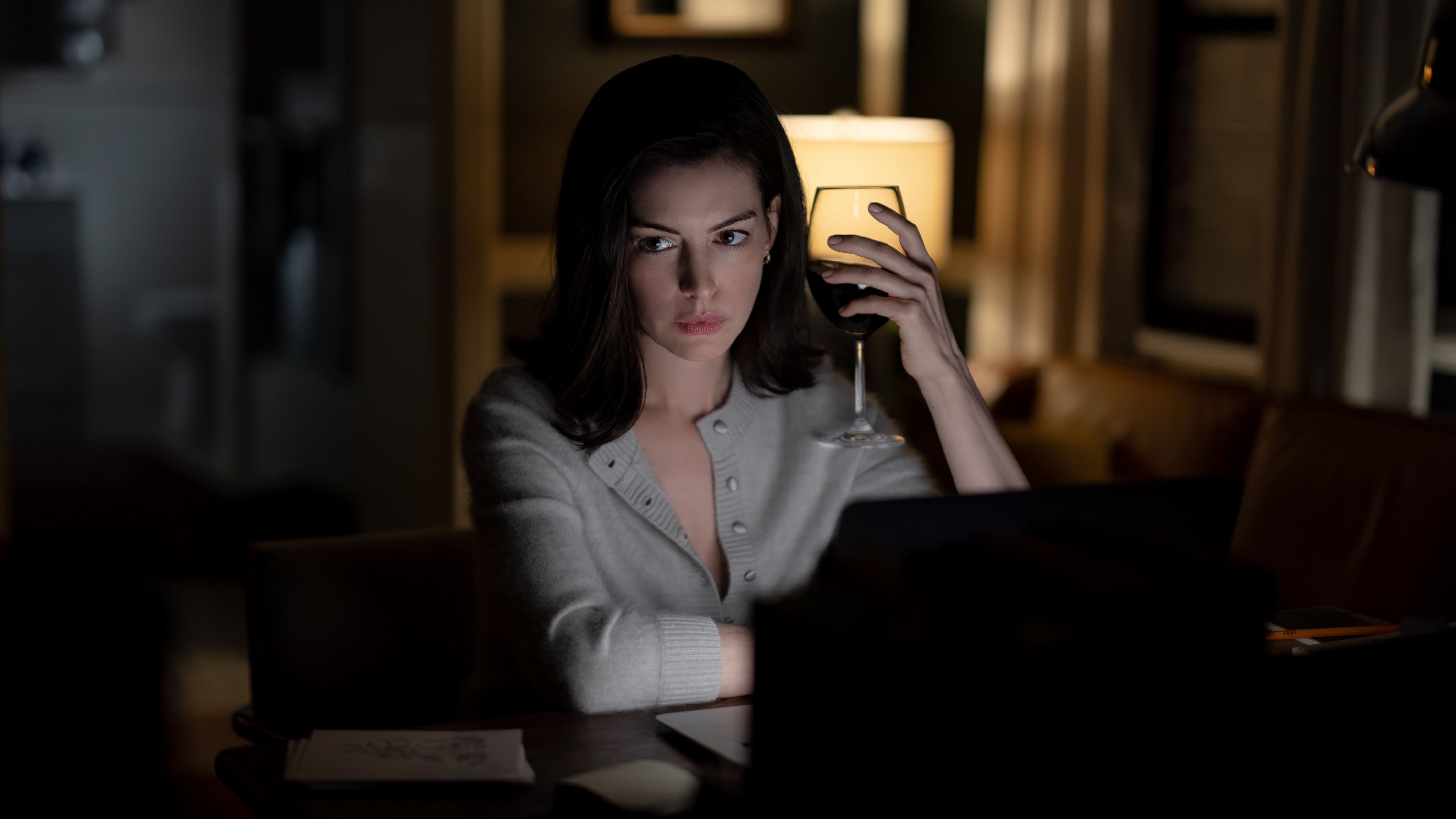 Despite losing 500 theaters, Anne Hathaway's new thriller continues a ...