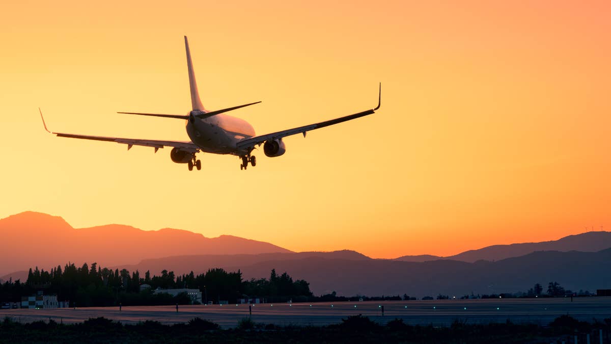 Save up to 49% on holiday flights by flying on Thanksgiving Day, KAYAK ...