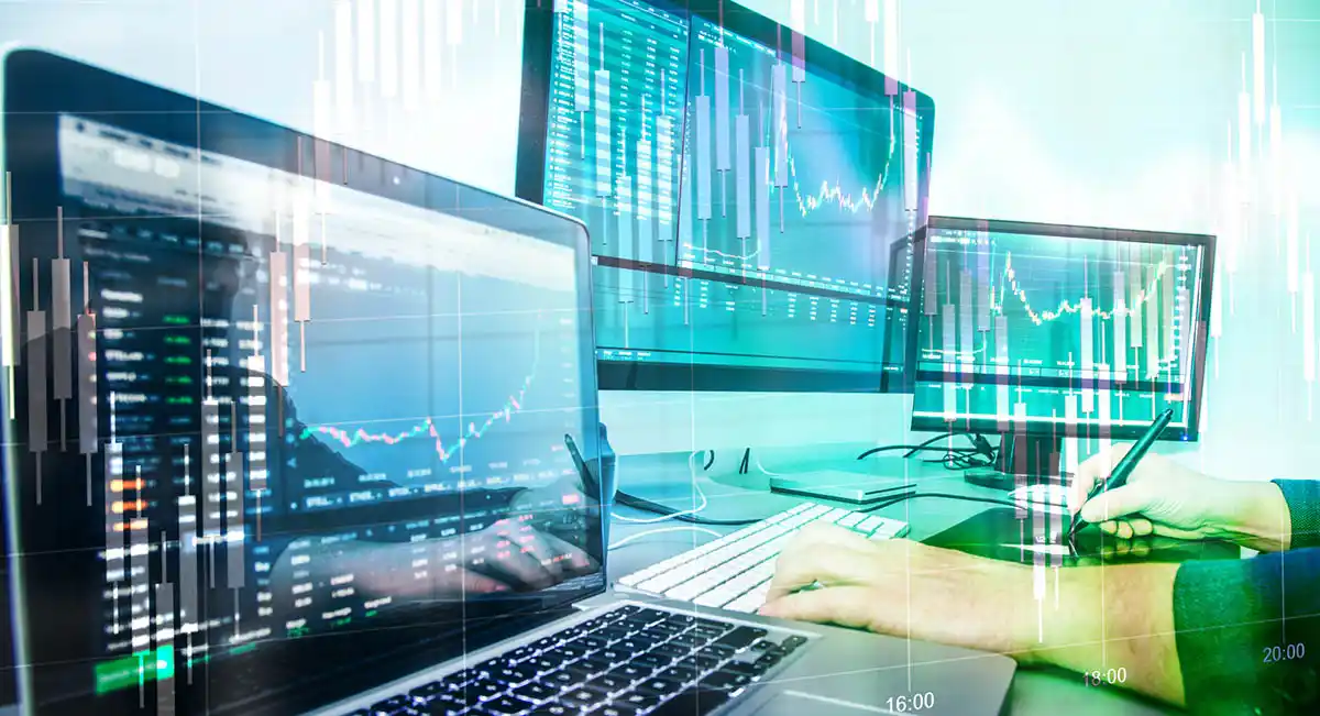 Technical analysis vs. fundamental analysis