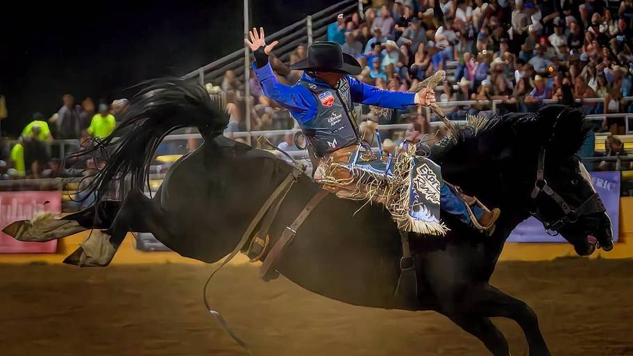 The saddle bronc world title race is set for an epic NFR