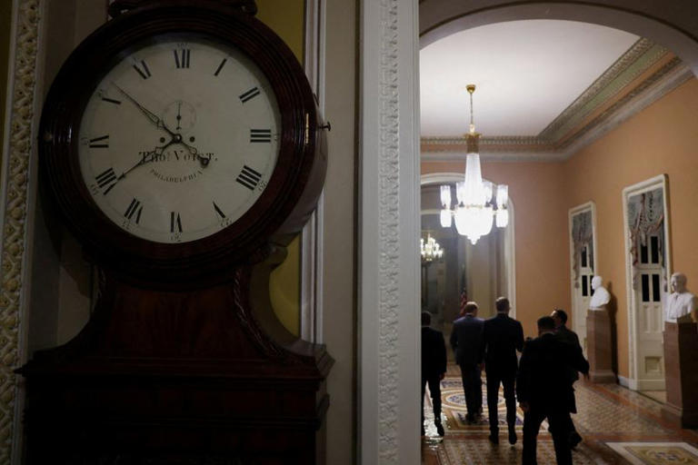 Trump push to end US clock switching hits dead end