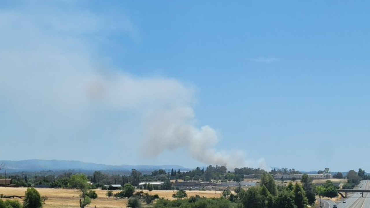 Reno fire evacuation map: Bull Fire prompts warning west of Sommerset ...