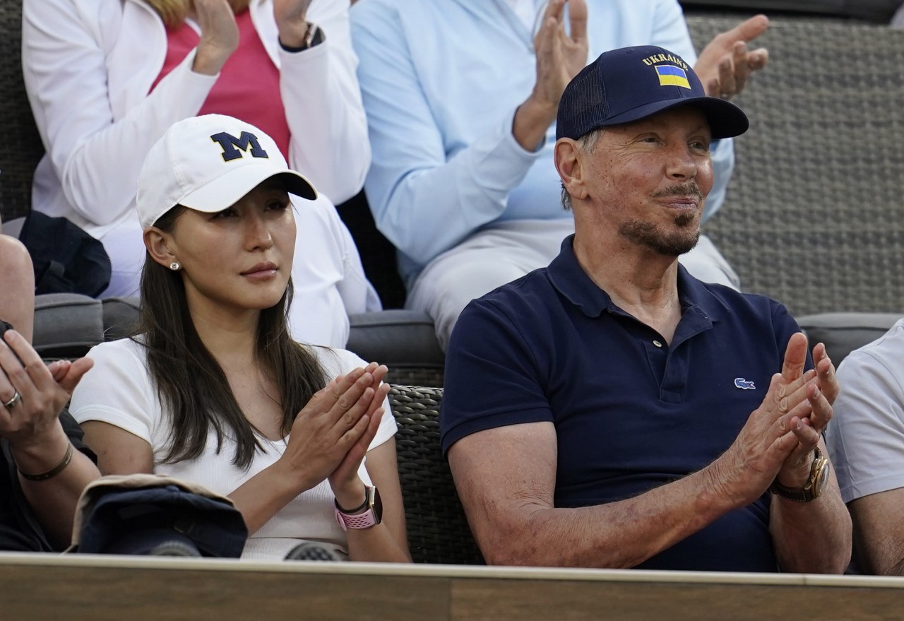 Oracle billionaire Larry Ellison is buying up the neighborhood