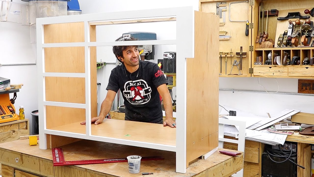 You can fit a corner cabinet like this 😲