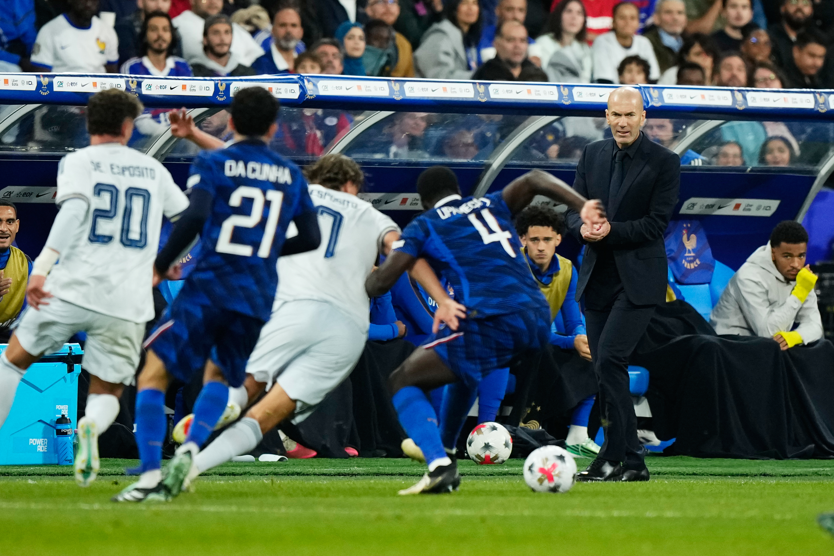 Zidane's first home game in charge of France ends in 1-1 draw with Italy