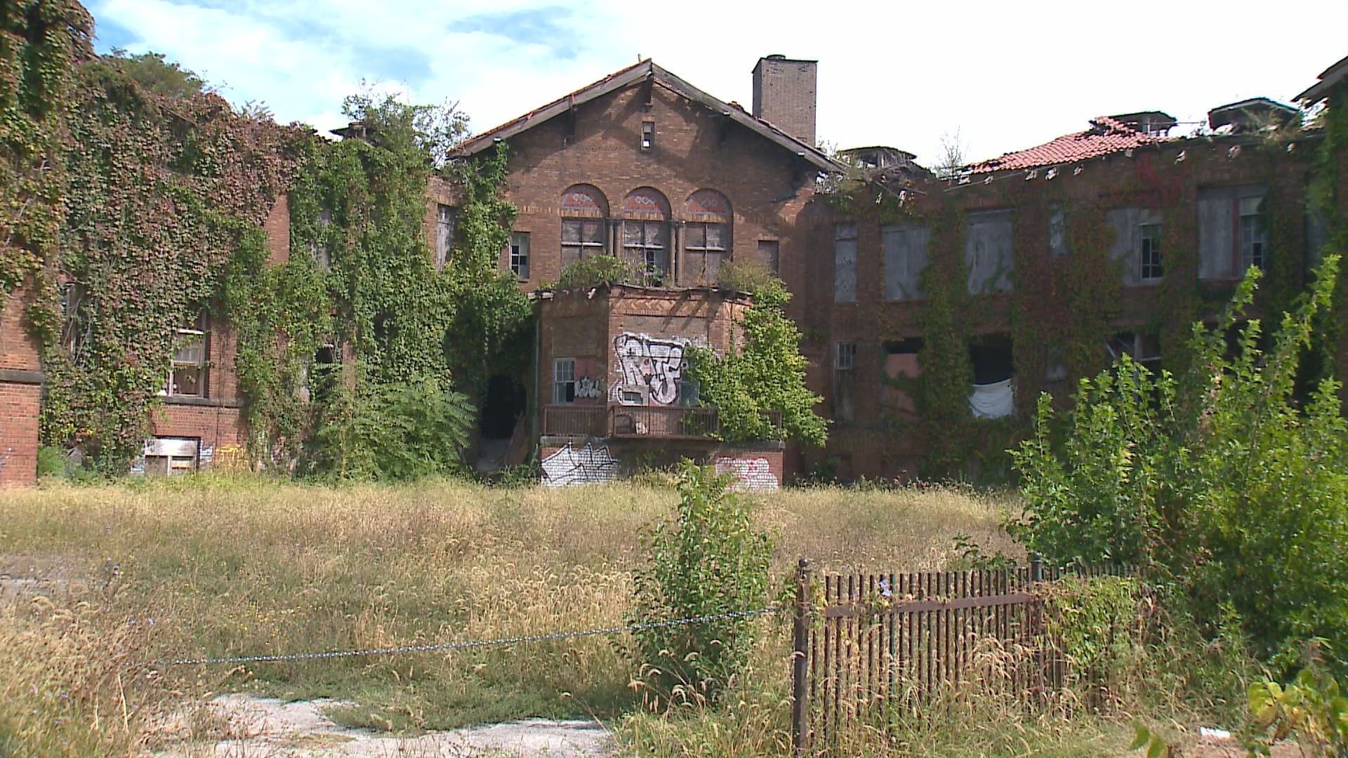 Demolition on hold for former Carr School in St. Louis