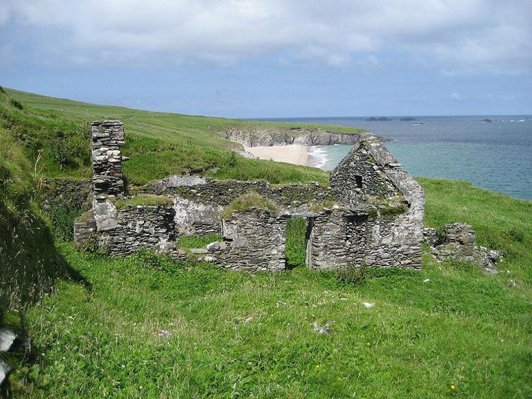12 abandoned places around the world you can visit