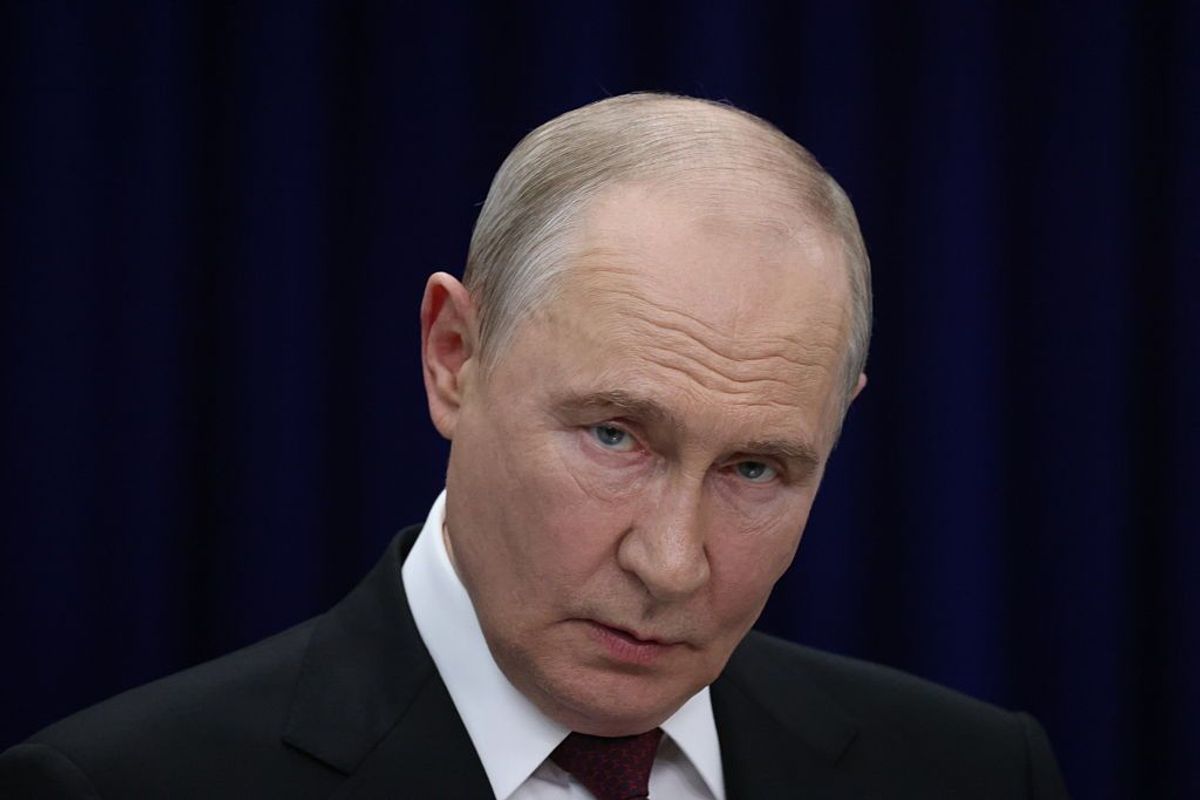 Russian billionaires ‘volunteer’ to fund state budget after closed-door meeting with Putin, Reuters reports