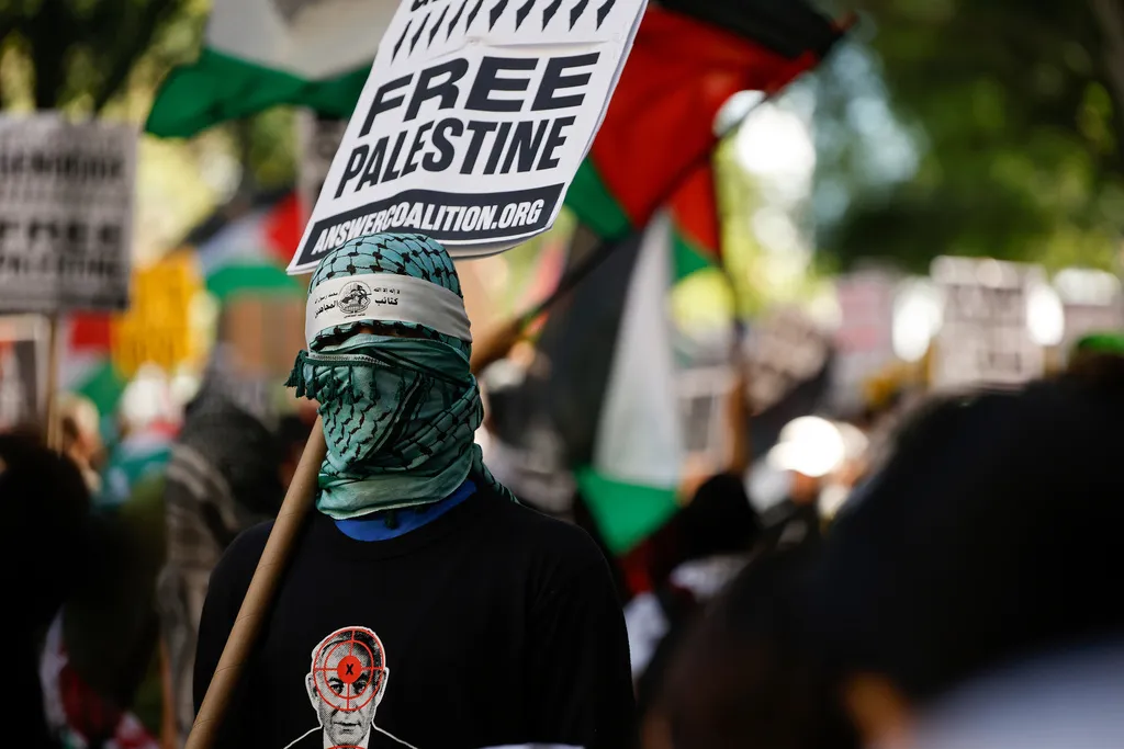 Mamdani’s antisemitism plan includes program co-led by controversial ...