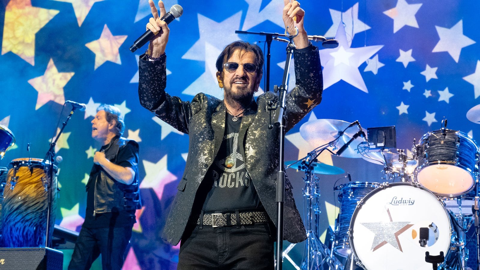 Colin Hay joins Ringo Starr in New York for 'Down Under'