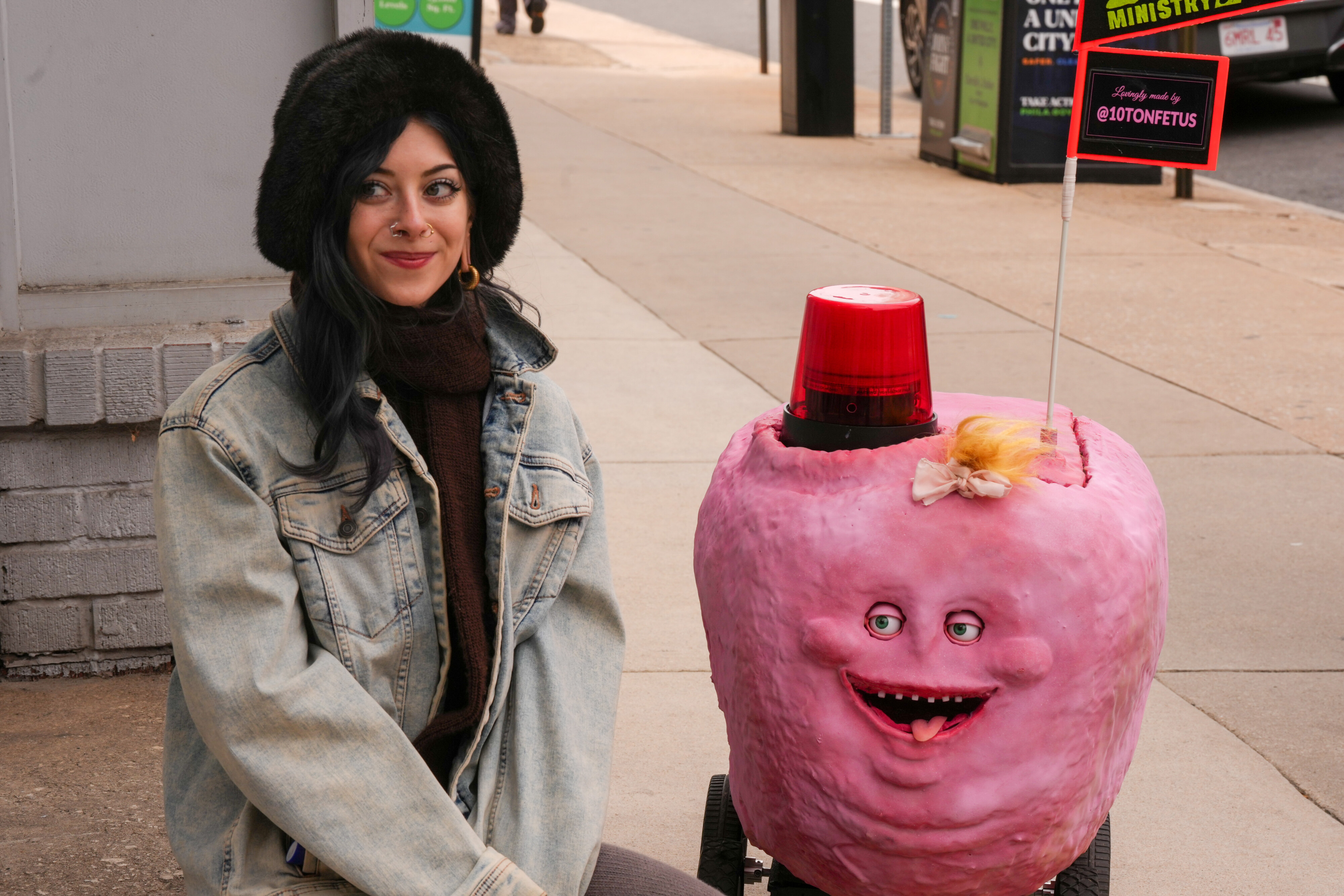 Orifice the Awebot is Philly’s magical response to Uber Eats robots