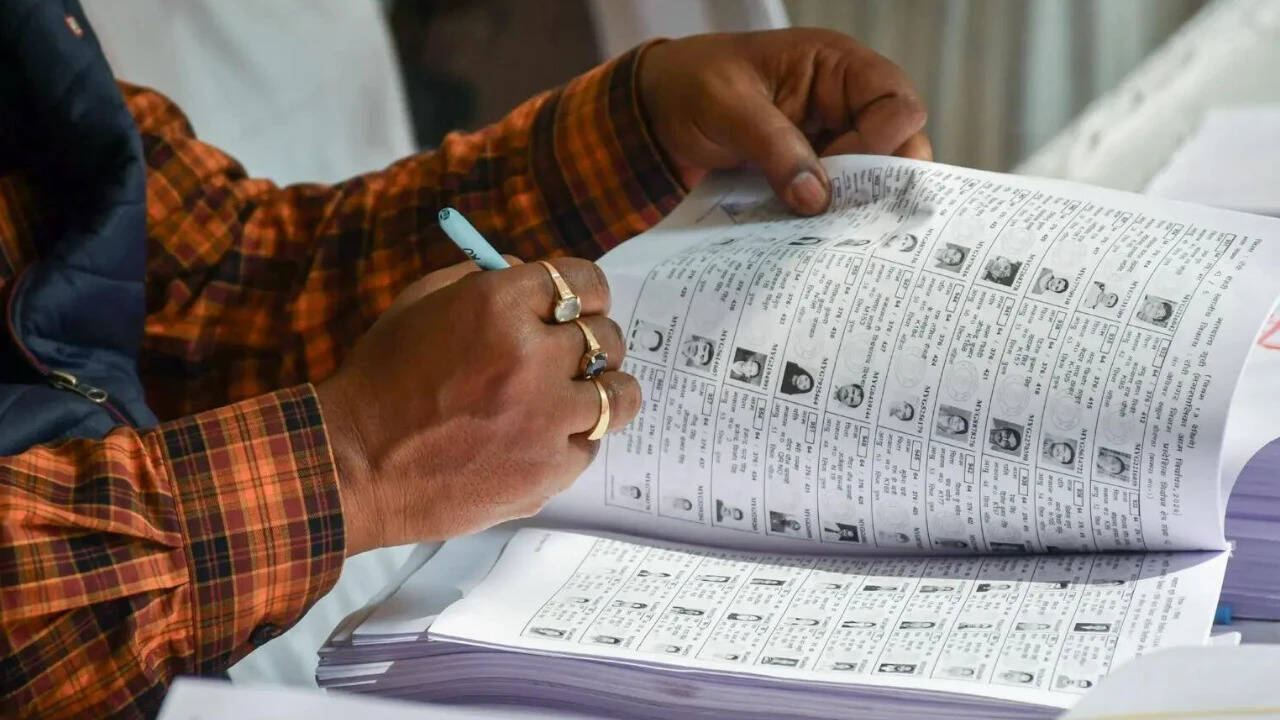 Ex-CEC says deleted voters can't use Form 6; EC cites rules to counter ...