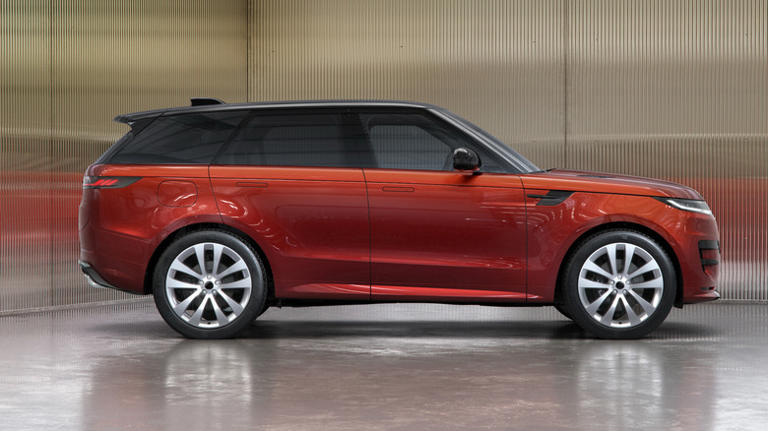 Land Rover issues recalls for one (1) Range Rover Sport that could shut ...