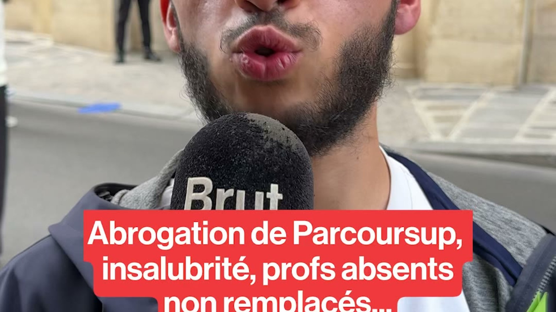 Profs absents, insalubrité, abrogation de Parcoursup : les ...