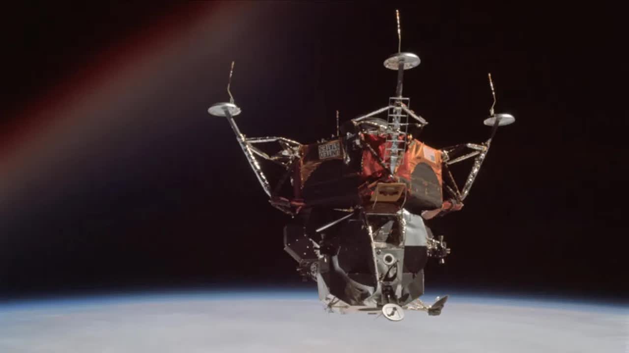 NASA sent 2 astronauts into a spacecraft that couldn’t bring them home ...