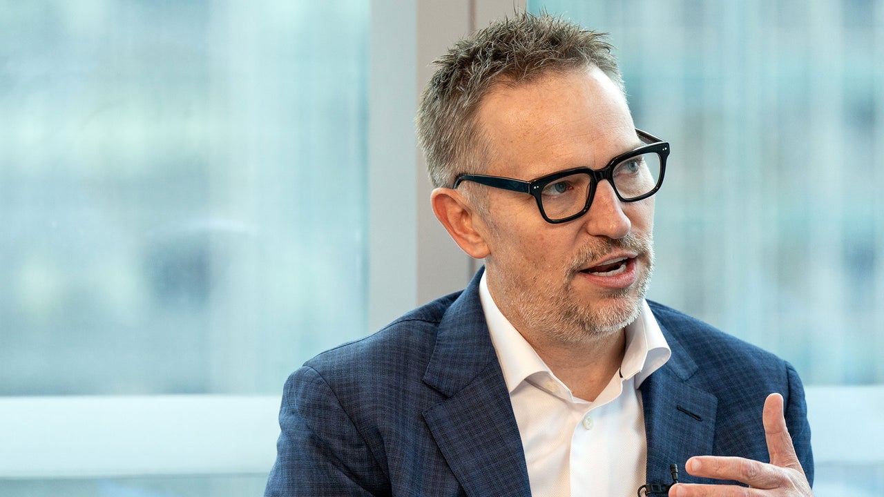 Former LinkedIn CEO leaves Microsoft, citing reluctance to relocate for ...