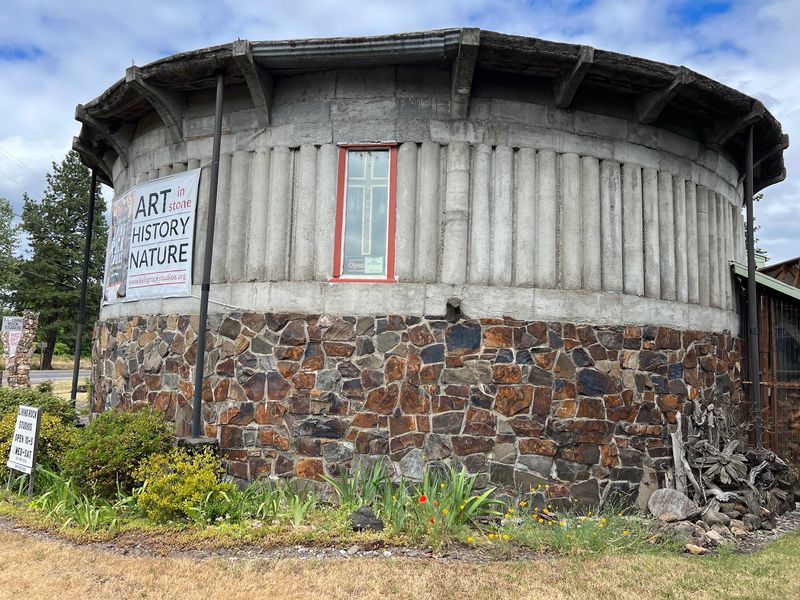 Oregon has a two-story building made from 800 tons of rock