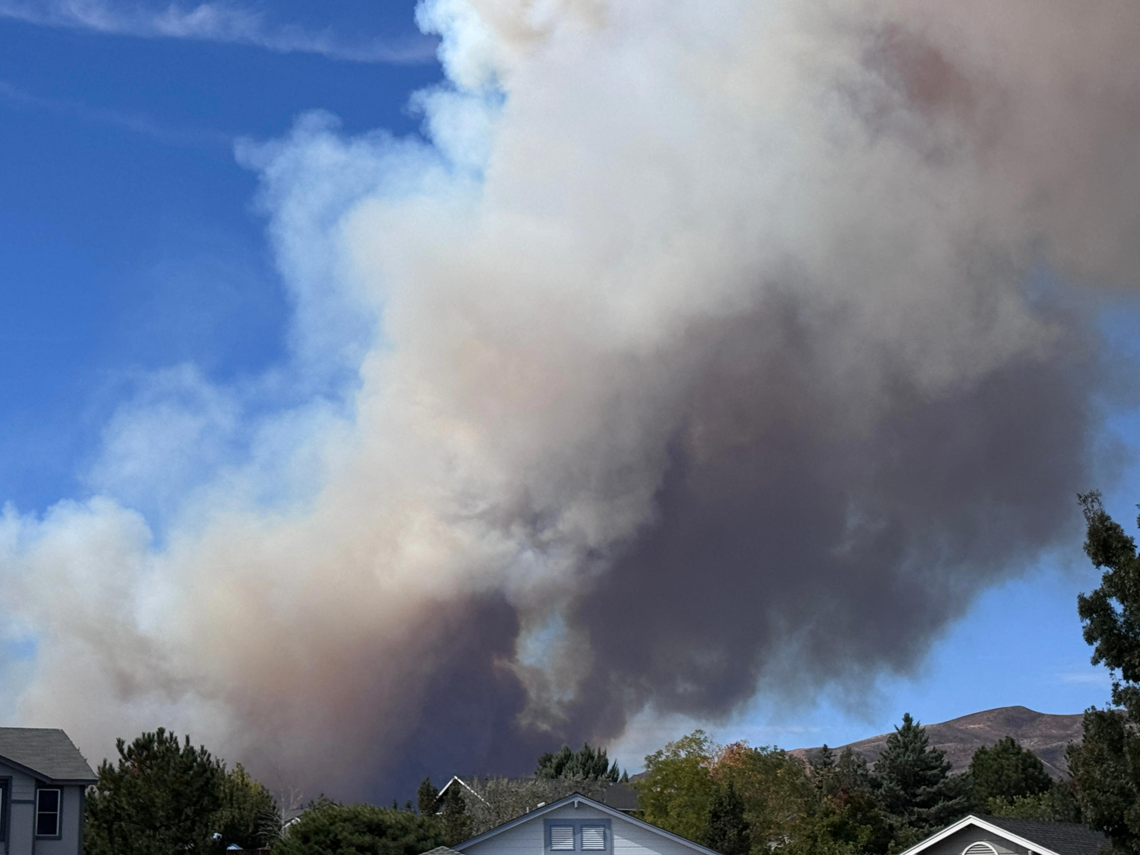 Bull fire near Nevada-California border decreases Reno air quality