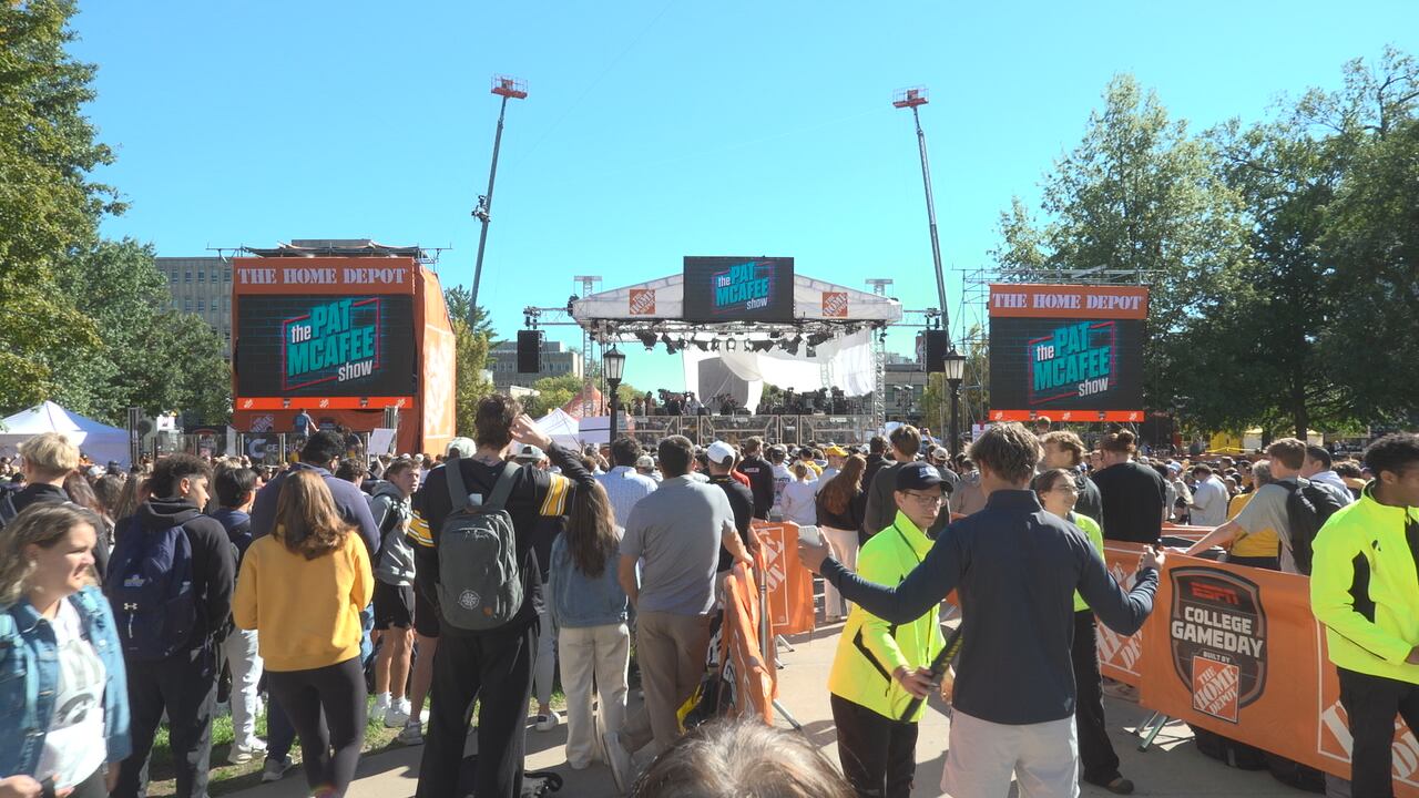 College GameDay returns to Iowa City as Hawkeyes prepare for Ohio State