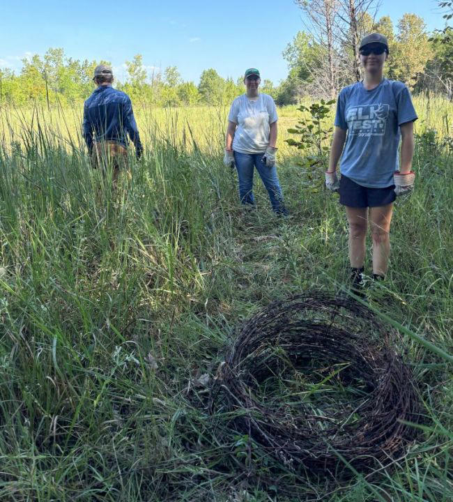 Volunteers help clean up Arkansas Game and Fish Commission Wildlife ...