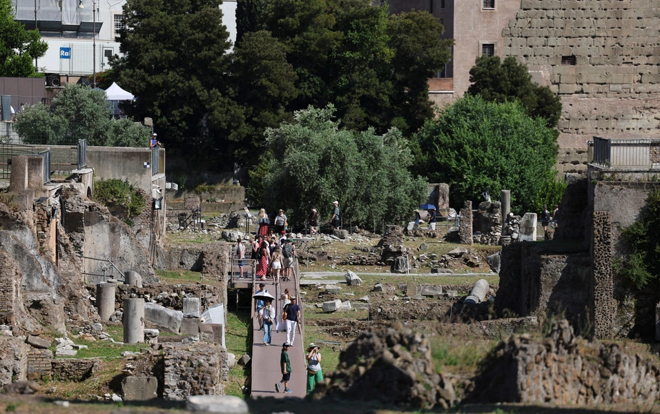 Roman Forum reopens with full visitor access restored