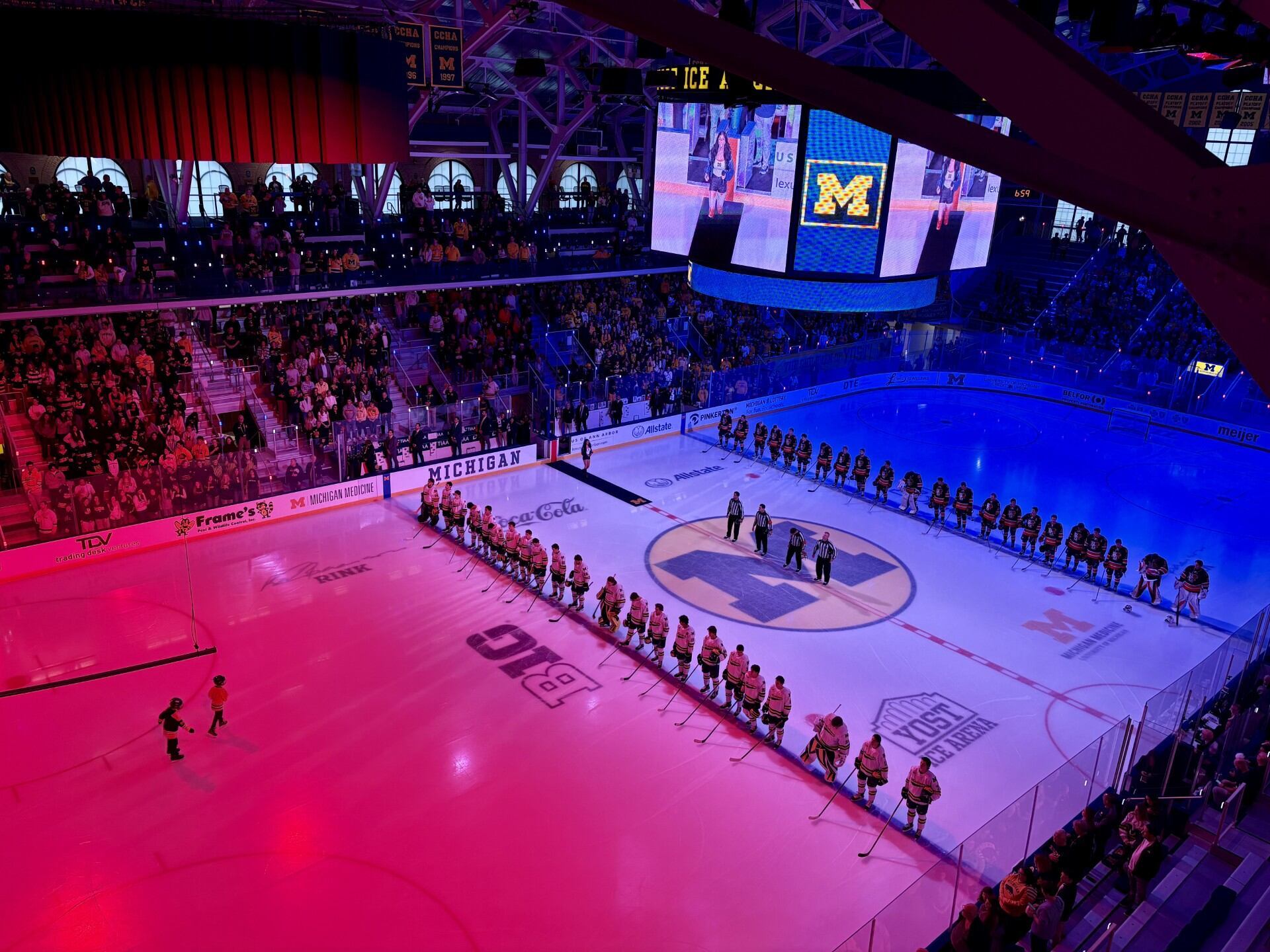 No. 2 Michigan hockey opens highly anticipated season with convincing win