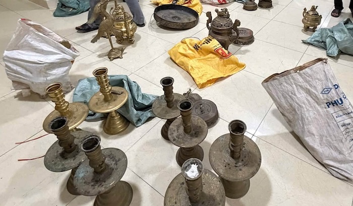 Nam thanh niên đột nhập đình làng, trộm cắp đồ thờ cúng