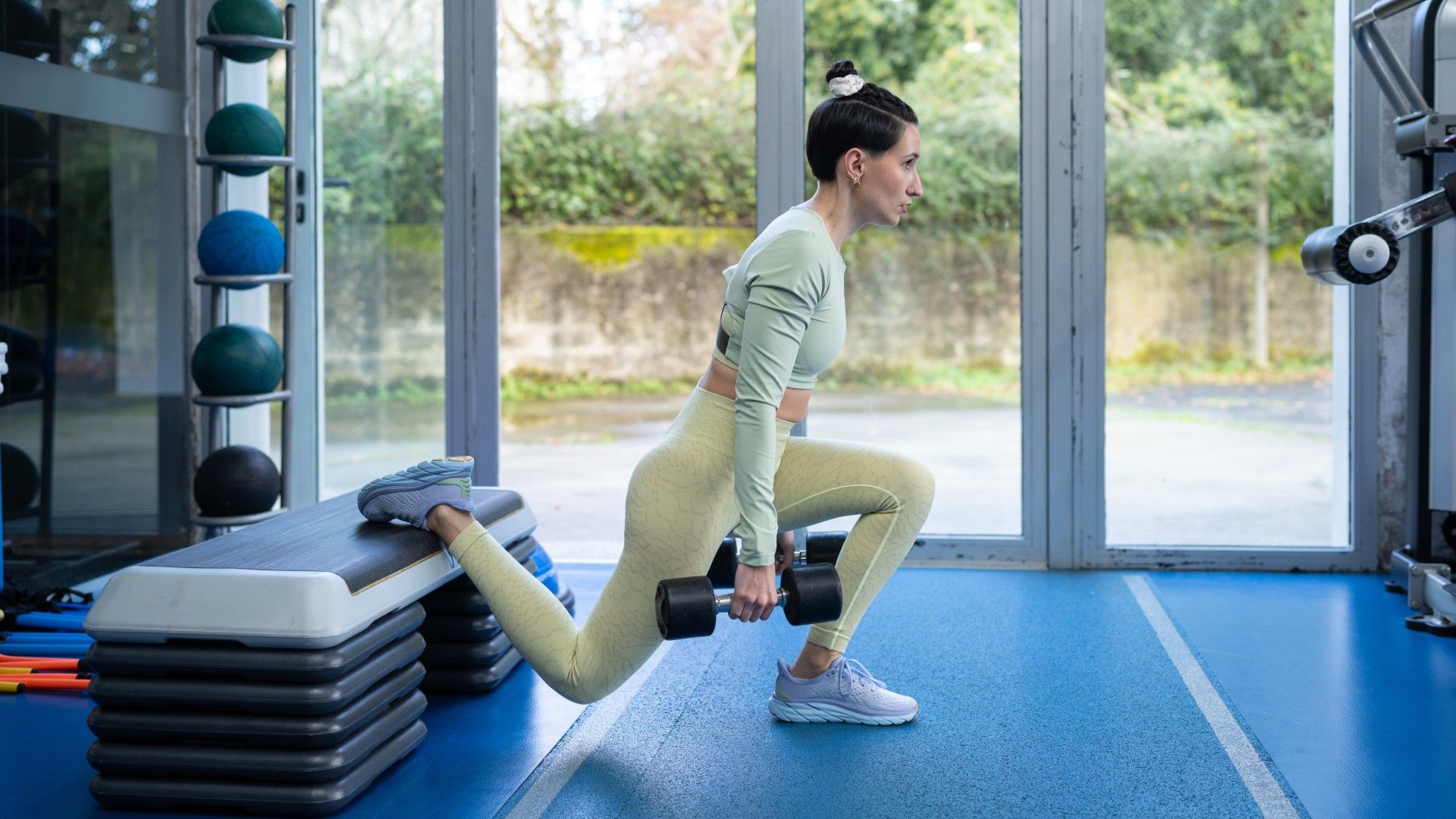 As a personal trainer, this is the one mobility exercise I recommend to ...