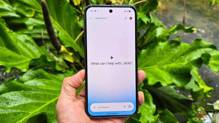 I ditched Chrome, Gmail, and Docs for Gemini Spark; my Pixel phone ...