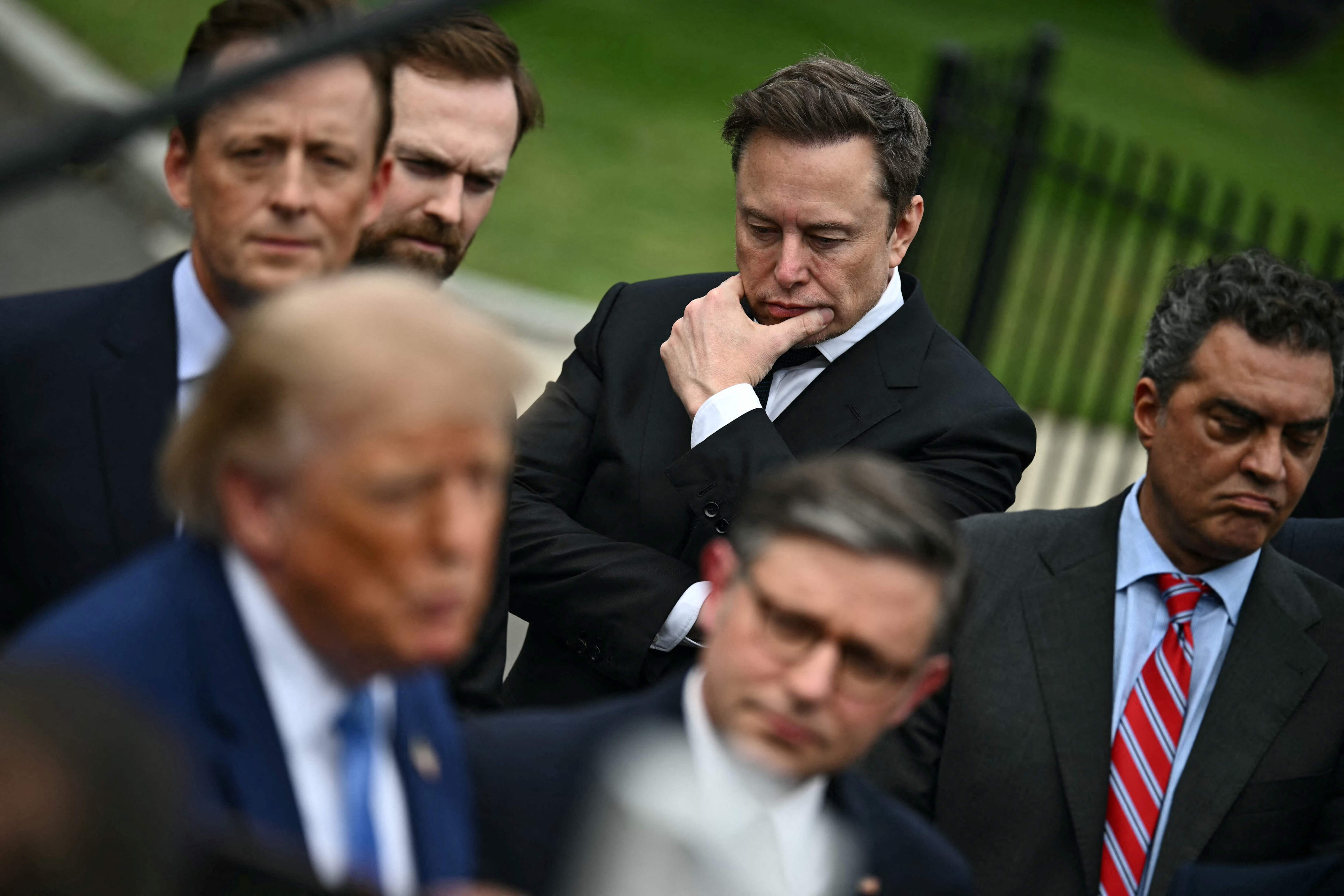 Musk co-chairs Pentagon's future warfare project