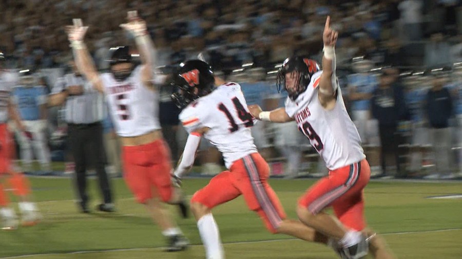 Highlights: Week 7 first place conference showdowns