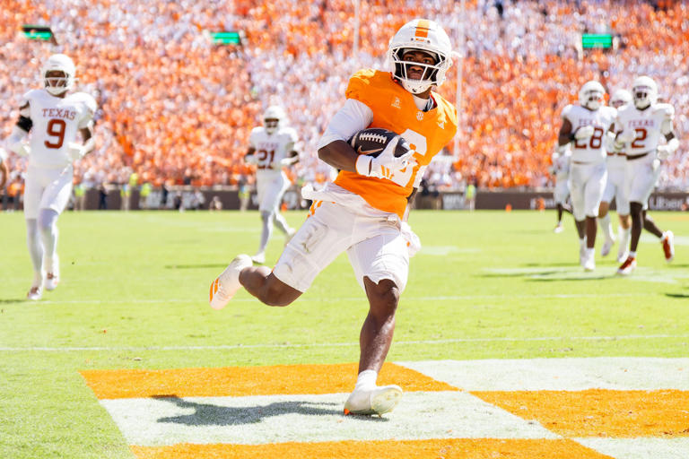 Auburn football's comeback falls short in ugly loss at Tennessee: Stats ...