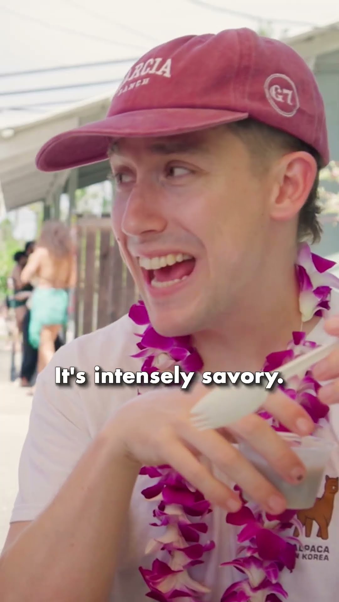 Two Brits try Hawaiian poi for the first time!