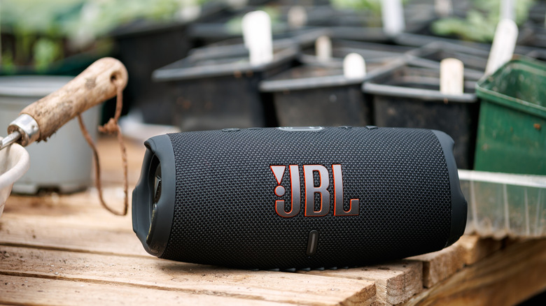 Why your Bluetooth audio quality randomly degrades (and how to fix it)