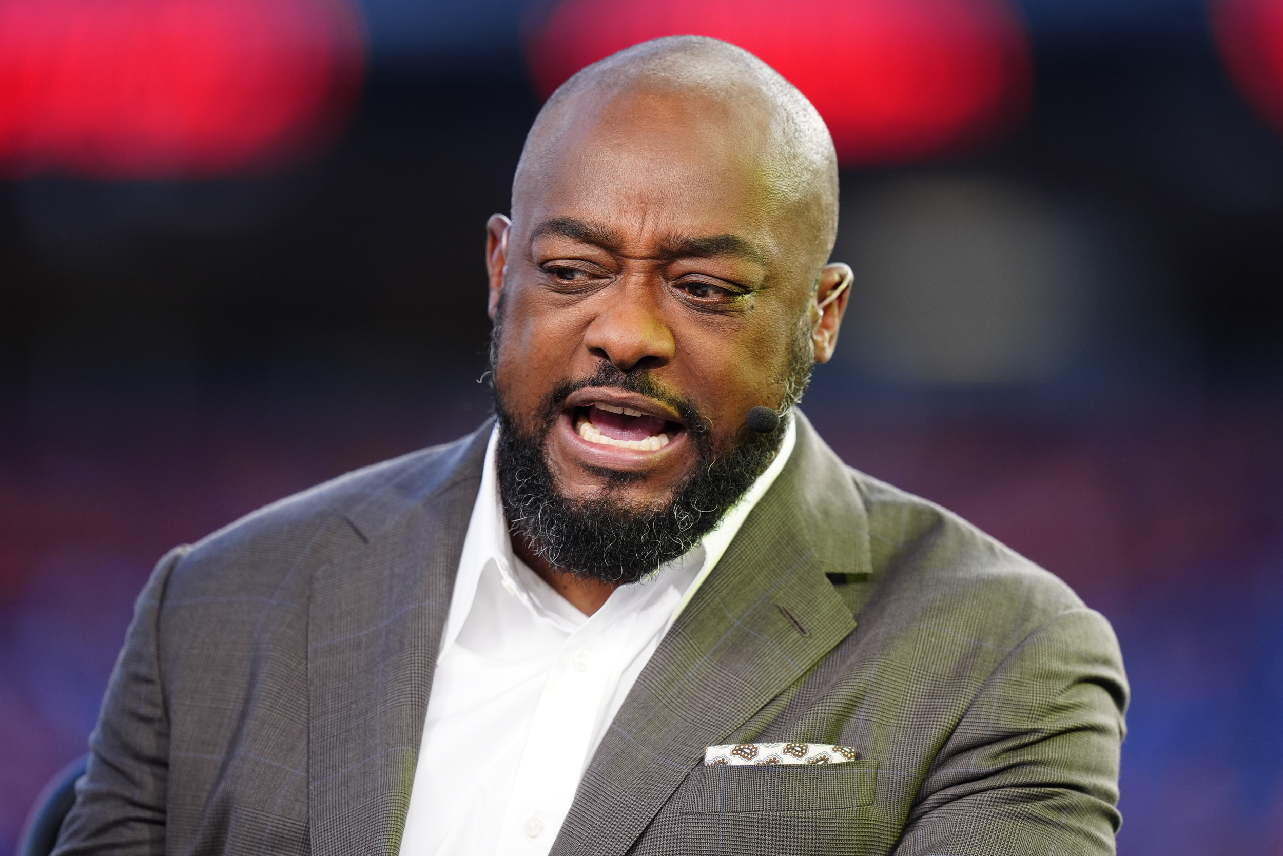 Mike Tomlin had message about building 'Trump Tower' in his Minecraft city