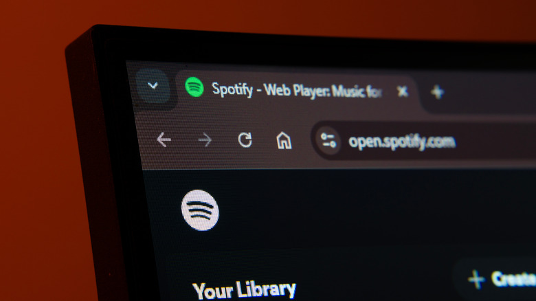4 disadvantages of using Spotify's web app