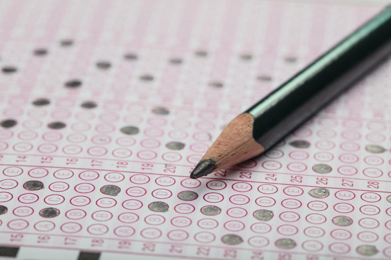 SAT scores rise for a second straight year as the test turns 100