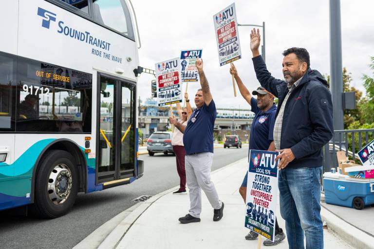 Community Transit finalizes contract with union through 2027