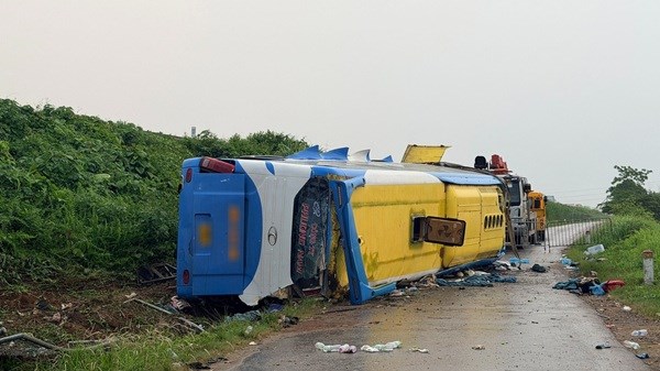 Tin tức Hà Nội 24h: Rà soát trách nhiệm vụ xe khách khiến 4 người tử vong
