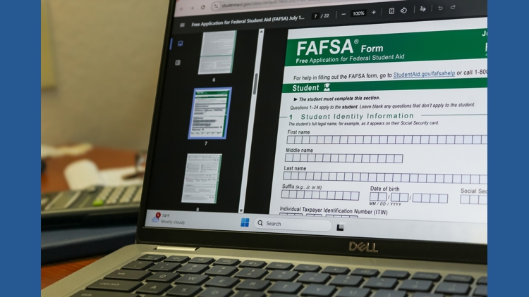 FAFSA now open for 2027-28 school year. Here's what students need to know