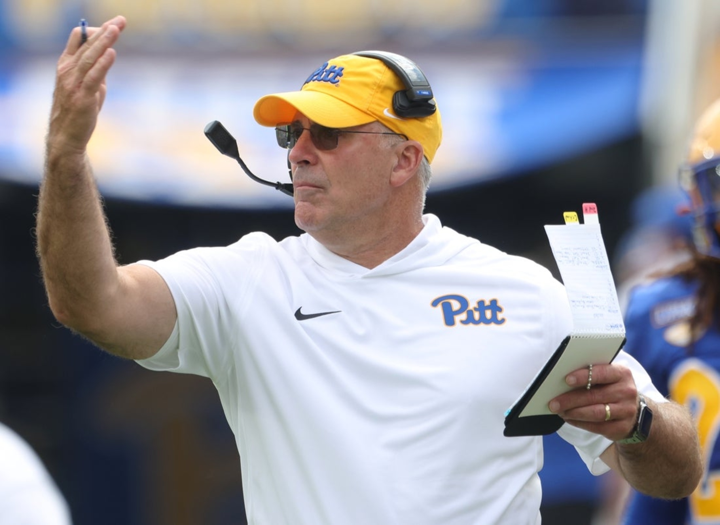 Pitt loses QB Mason Heintschel, survives Virginia Tech to stay perfect