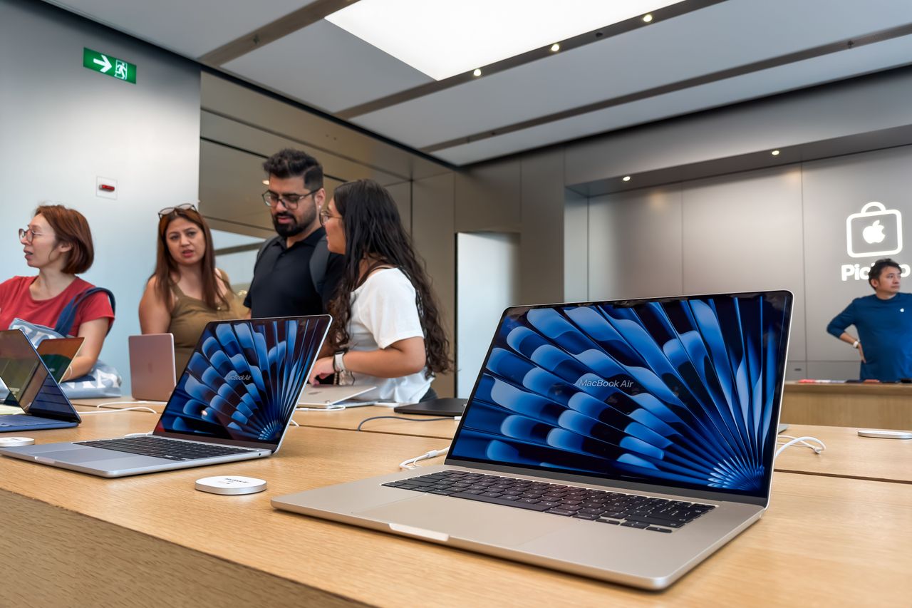 AAPL to flag AI requests for data access on Macs amid complaints over ...