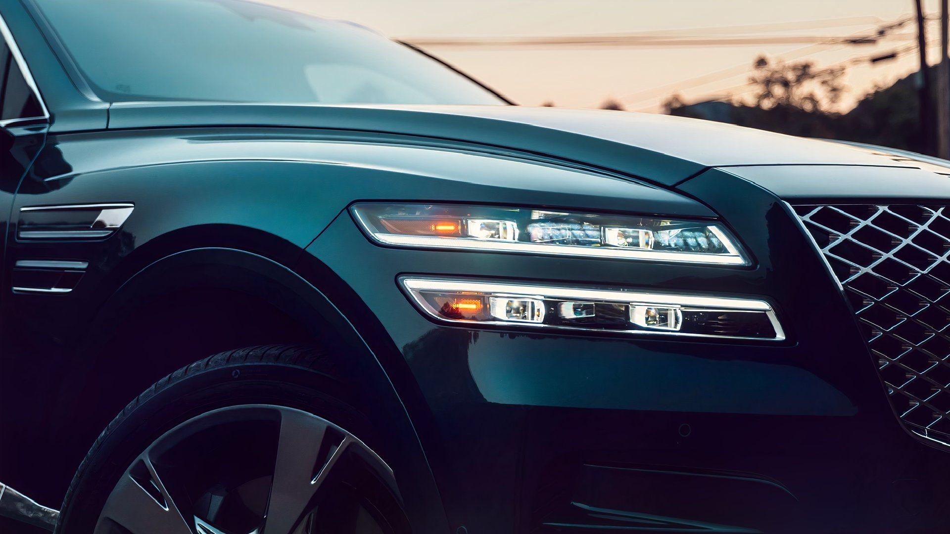 Used Genesis GV80 vs. new Toyota Highlander: Save $15K and get way more ...
