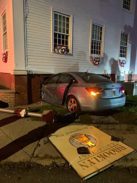 Vehicle crashes into building on Wolf Den Road in Brooklyn