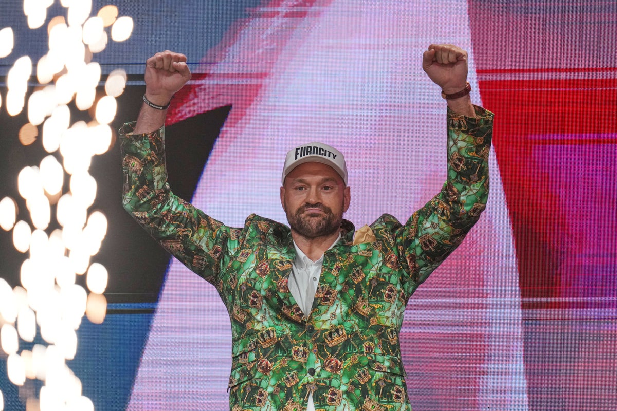 Fury says he will ask Trump to join him on ringwalk for Joshua fight